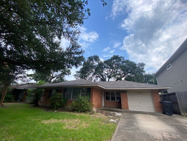 Foto principal - 4013 McDermed Dr