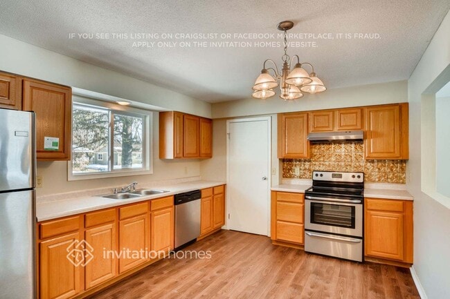 Building Photo - 944 Beacon Ln