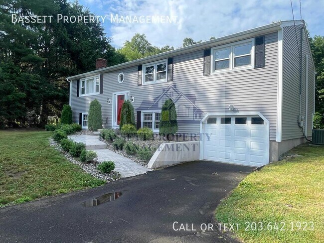 Building Photo - 45 Carriage Dr