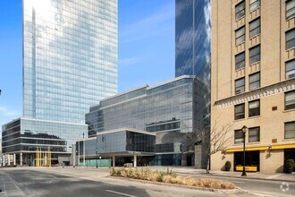 Building Photo - 1 Renaissance Square