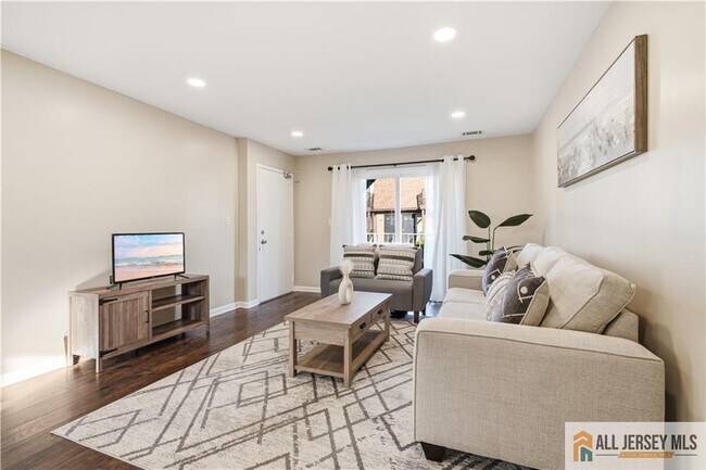 Foto del edificio - 609 N Oaks Blvd