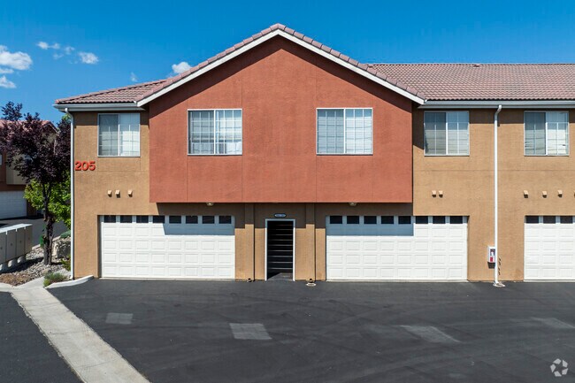 Foto del edificio - Redfield Villas Apartments