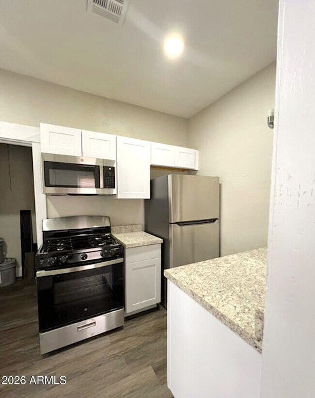 Foto del edificio - 2032 W Adams St