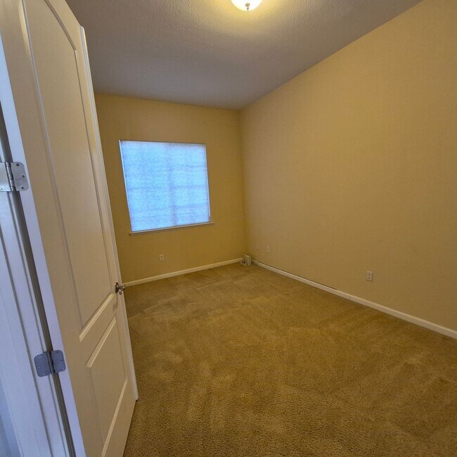 Foto del edificio - Spacious 3 Bedroom home with office in South Elk Grove.  Nice Home!