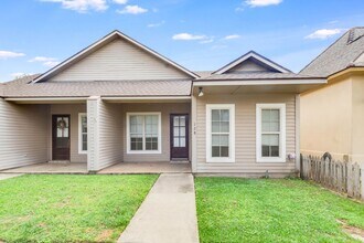 Building Photo - 128 Brightwood Dr