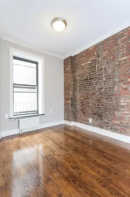 Building Photo - 410 East 13th Street