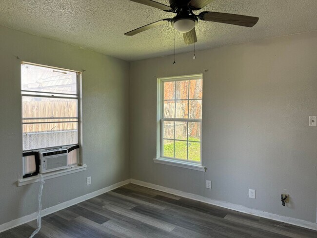 Foto del edificio - 1900 N 4th St