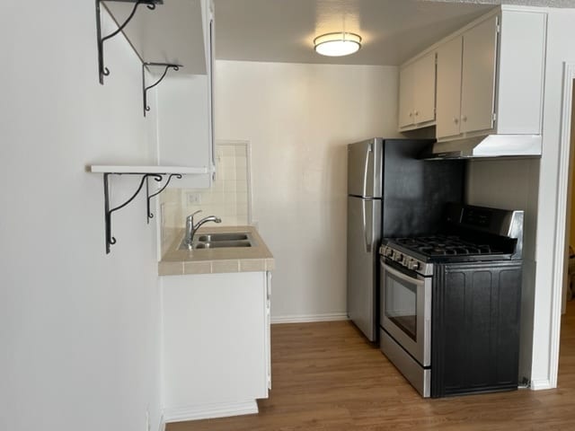 Building Photo - 5229 Cartwright Ave