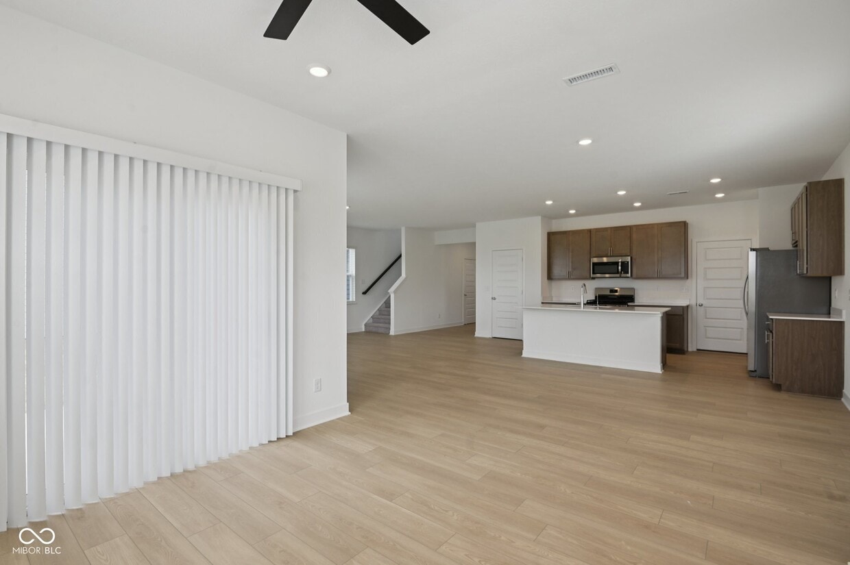 Foto del edificio - 15480 Postman Rd