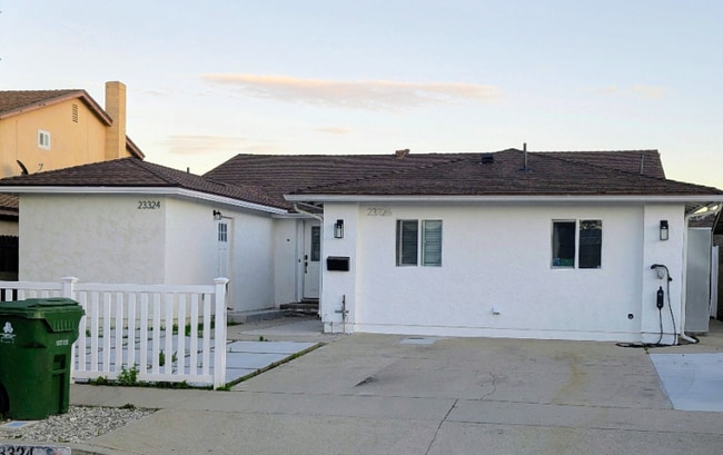 Photo - 23324 Maltby Pl House