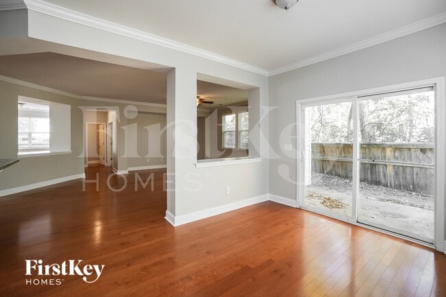 Foto del edificio - 123 Salt Meadow Ln