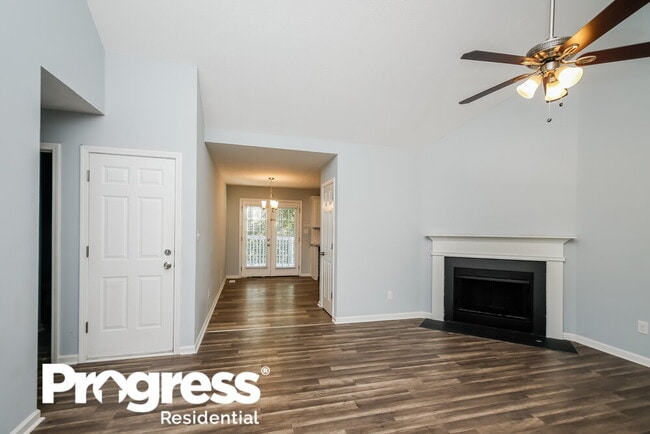 Building Photo - 2756 Sanibel Ln SE