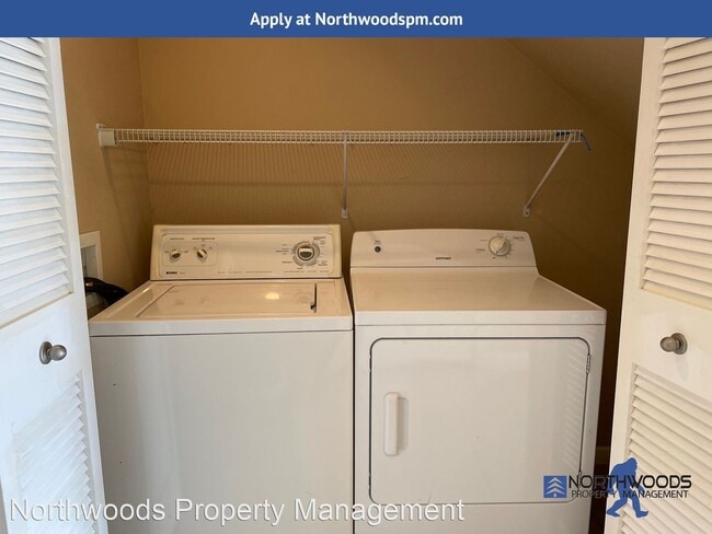 Building Photo - 3 br, 3 bath House - 3423 Sharon Way