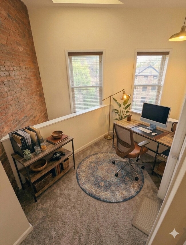 Den/office space - 1619 Mansfield St