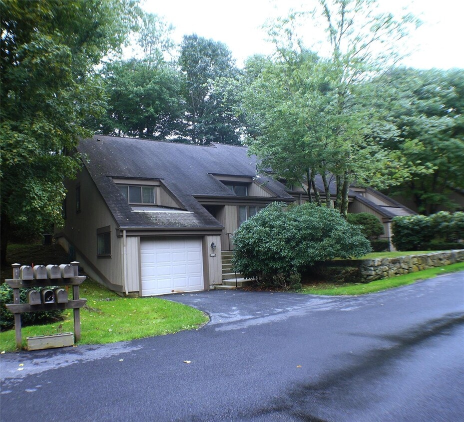 Building Photo - 388 Heritage Hills