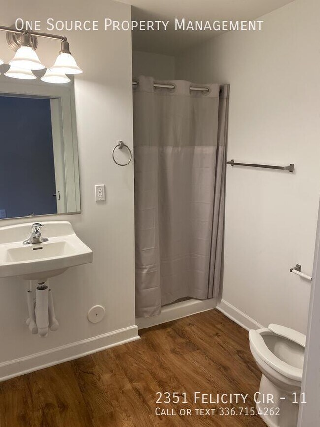 Foto del edificio - 2351 Felicity Cir