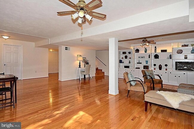 Building Photo - 3147 Creswell Dr
