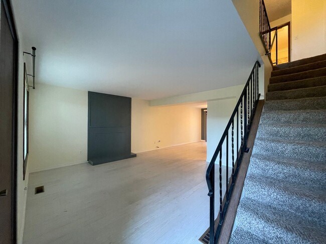 Foto del edificio - 3Ba/1.5Ba Townhome located in a NE Portlan...