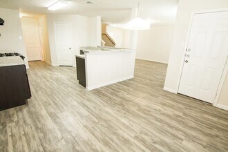 Building Photo - 6011 Fading Night Dr