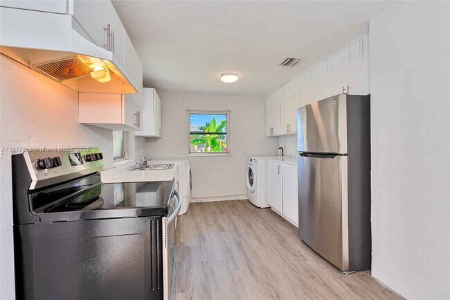 Foto del edificio - 6130 SW 32nd St