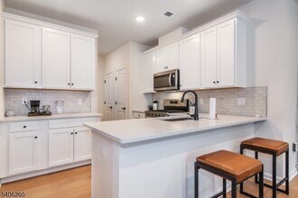 Building Photo - 222 Jessie Pl