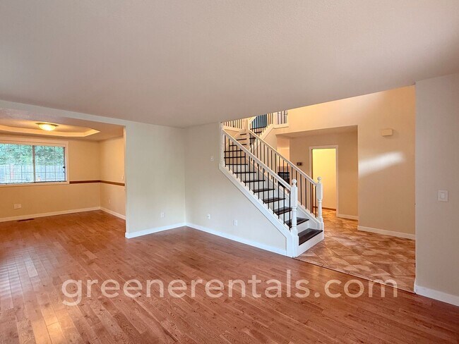 Foto del edificio - Beautiful 4BD/2.5BA West Olympia Home in Quiet Neighborhood