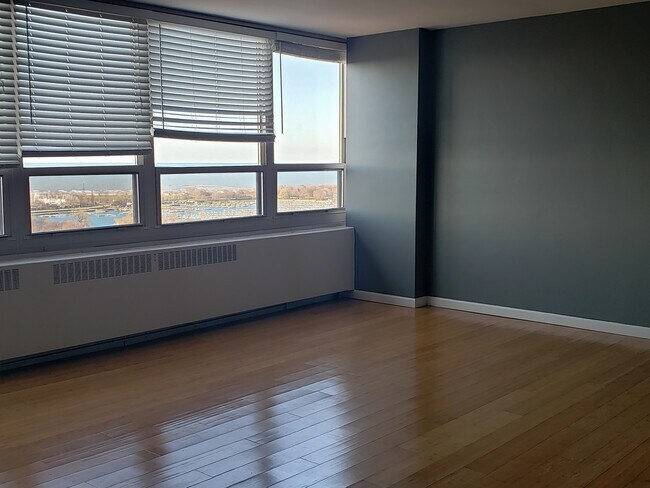 Foto del edificio - 3950 N Lake Shore Dr