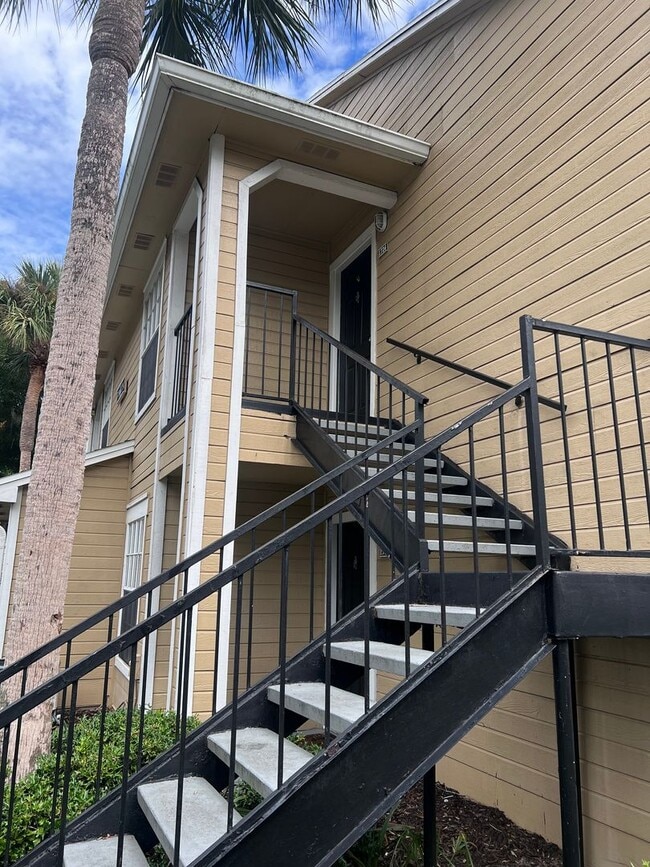 Building Photo - 2/2 in Tradewinds