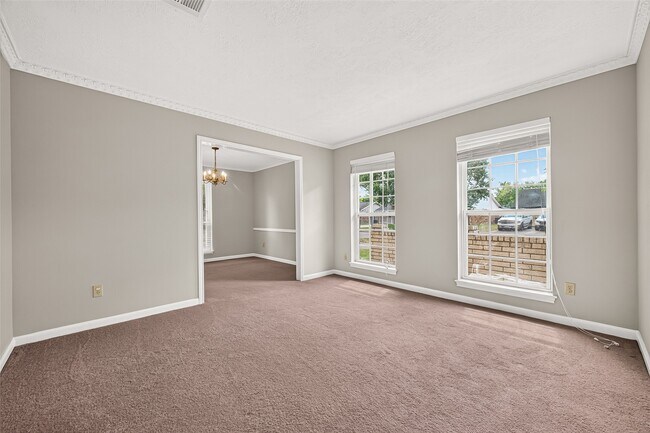 Foto del edificio - 11710 N Petersham Dr