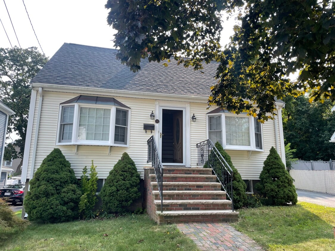 Photo - 34 Nilsen Ave (Quincy, MA)