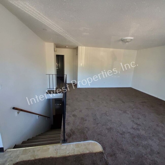 Photo - 11706 E BURNSIDE STREET Apartment