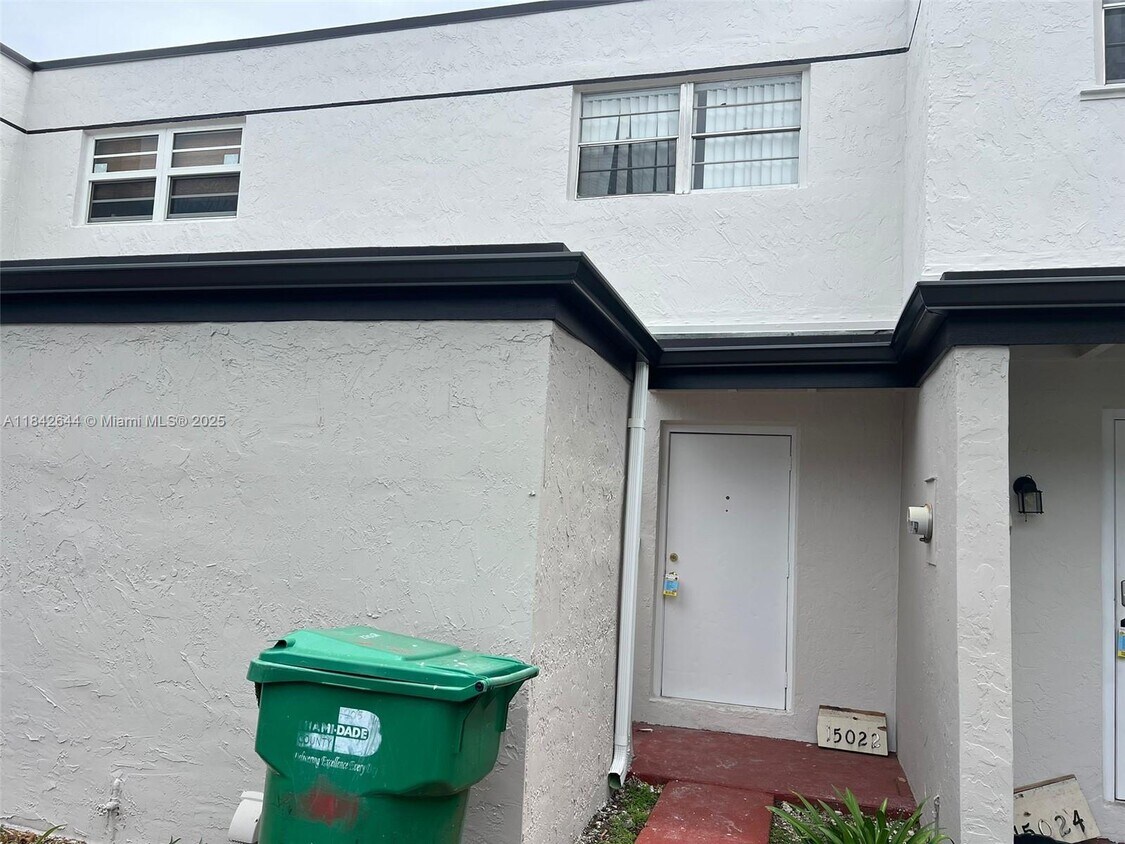 Foto principal - 15022 SW 80th Ter