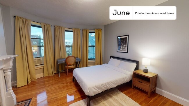 Room in Shared 4 bed/2 bath home - Room in Shared 4 bed/2 bath home