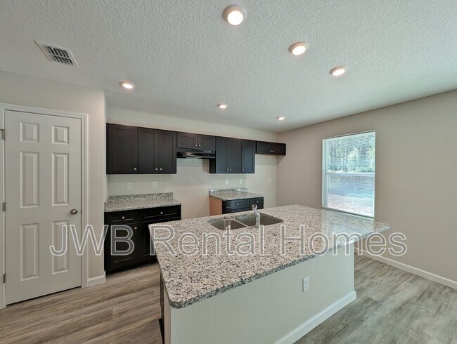 Building Photo - 6426 Armco St