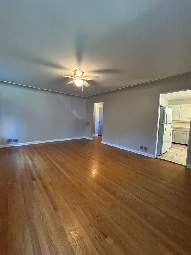 Building Photo - Dexter