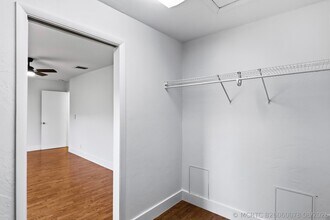 Building Photo - 106 Auburn Dr
