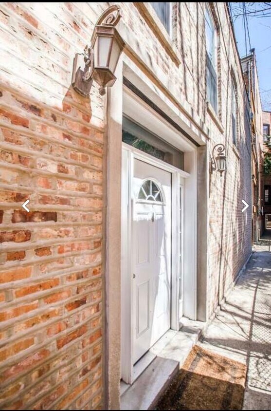 Foto principal - 1624 N Wood St