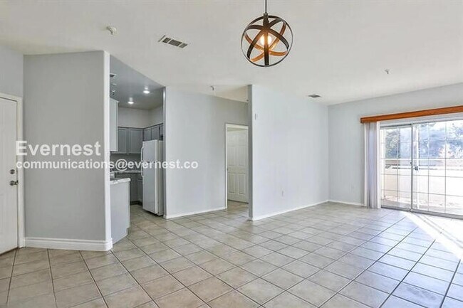 Foto del edificio - 1917 Cutlass Dr