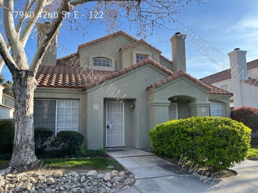 Foto principal - 37940 42nd St E