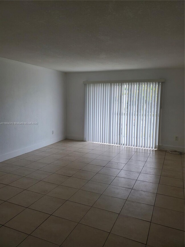 Foto del edificio - 15225 NE 6th Ave