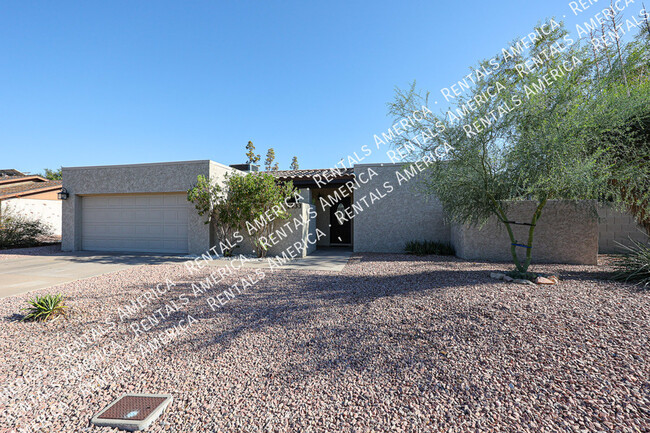Foto del edificio - Single Story 3 bed+2 bath+RV Gate Available!