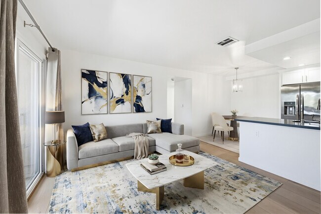 Foto del edificio - 4810 S La Brea Ave # DON