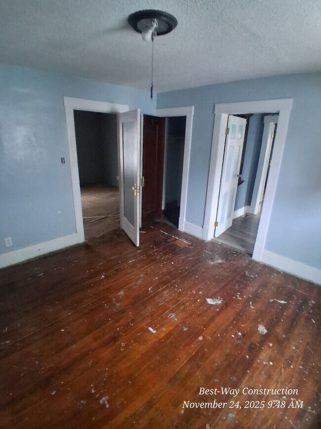 Foto del edificio - 2057 N Charles St