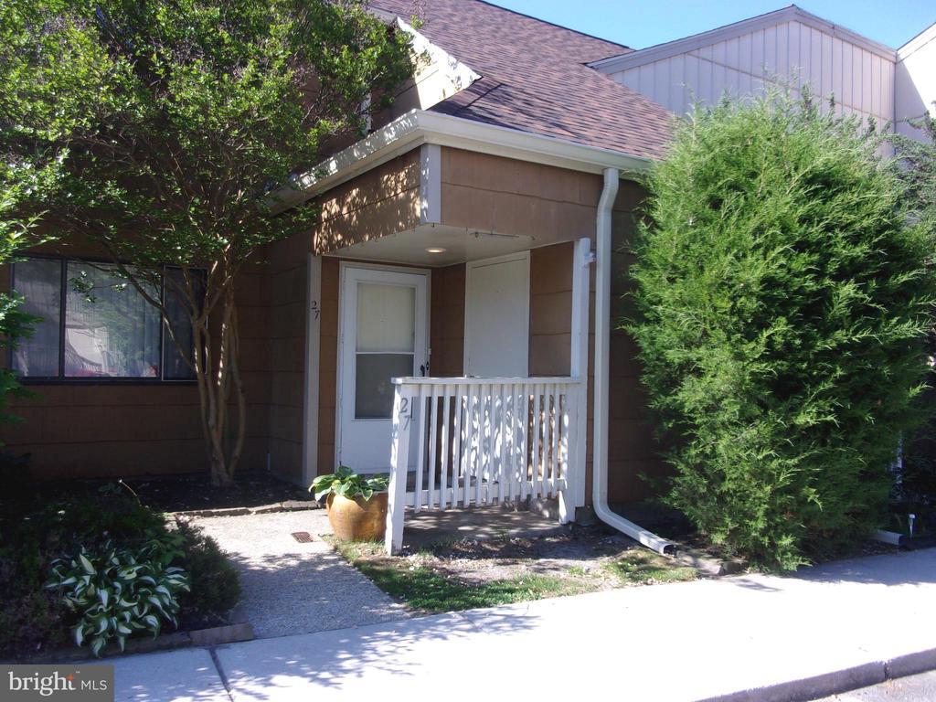 Foto principal - 27 Chiswick Dr