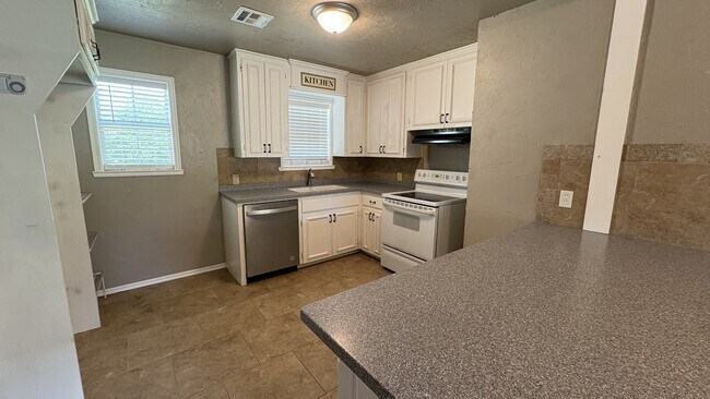 Foto del edificio - 4009 SE 25th St