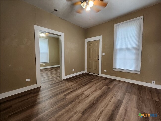 Building Photo - 305 S Academy Ave