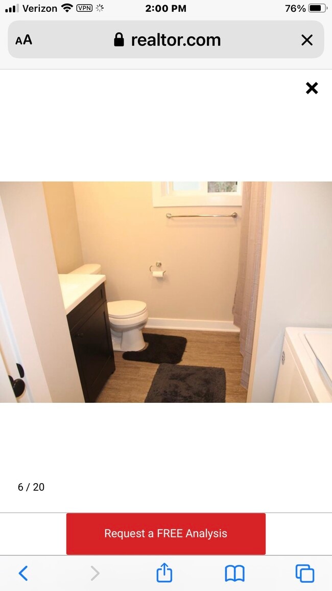 Bathroom - 84 Curtice St E