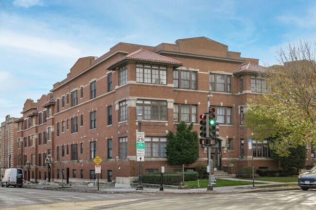 Foto del edificio - 847 Ridge Ave