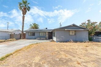 Building Photo - 5809 Pebble Beach Blvd