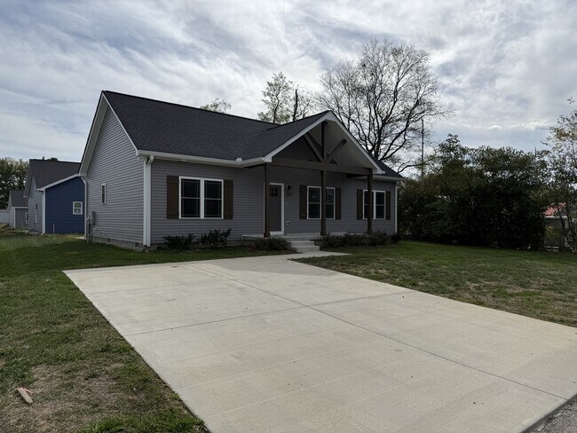 Foto del edificio - 1009 W Main St